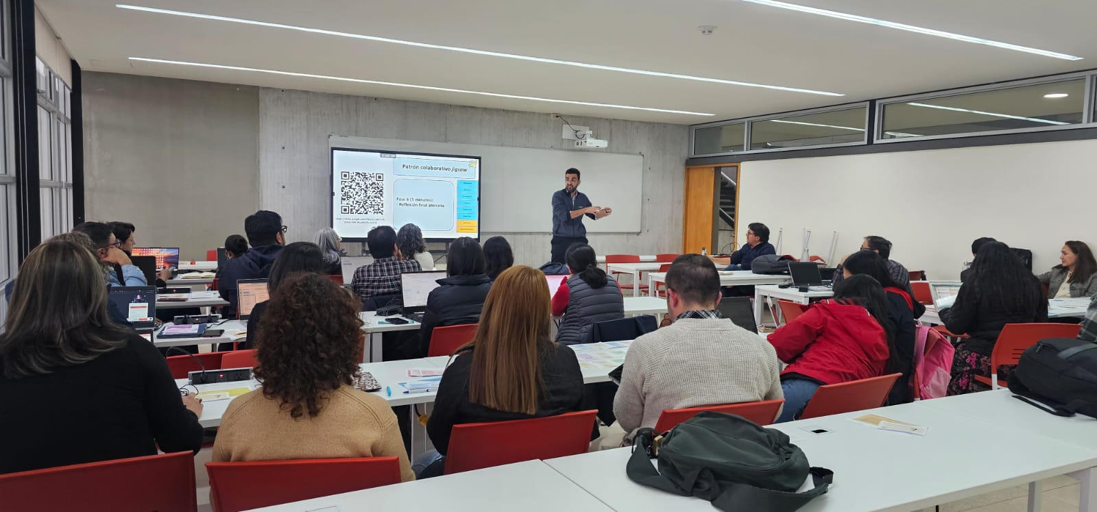 ECOCredGT participa en las «VII Jornadas de Innovación Educativa»- UCUENCA.